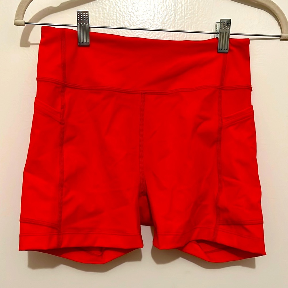 Outdoor voices, 3.5” zoom short in Poppy